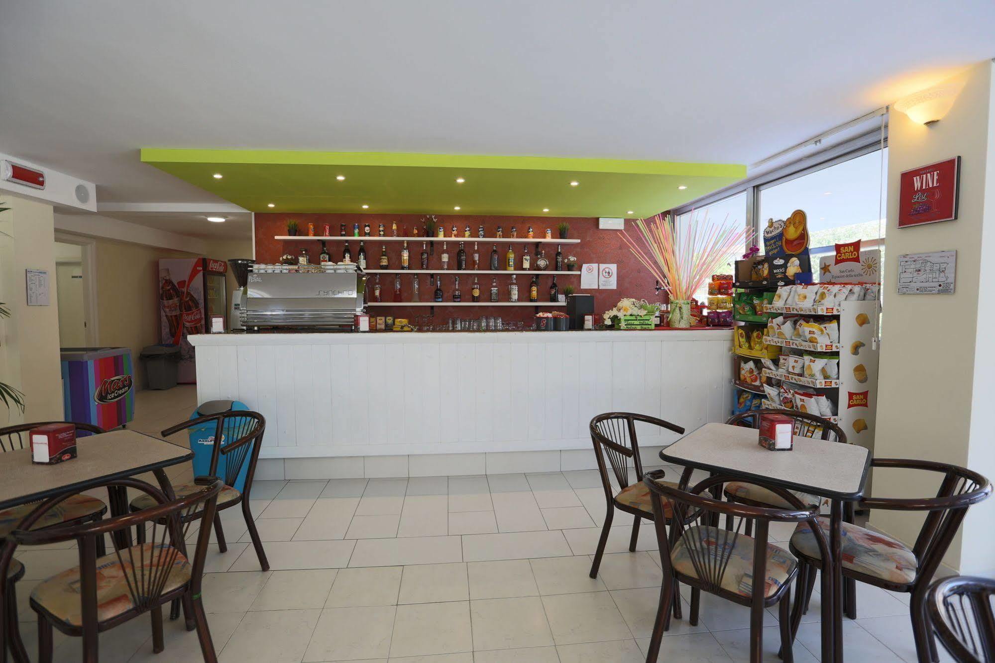 Hotel Marina Beach - Azzurro Club Ravenna Ngoại thất bức ảnh